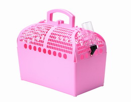 Pet carrier with drinker 