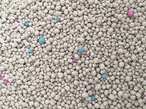 99% free of dust strong clumping bentonite cat litter